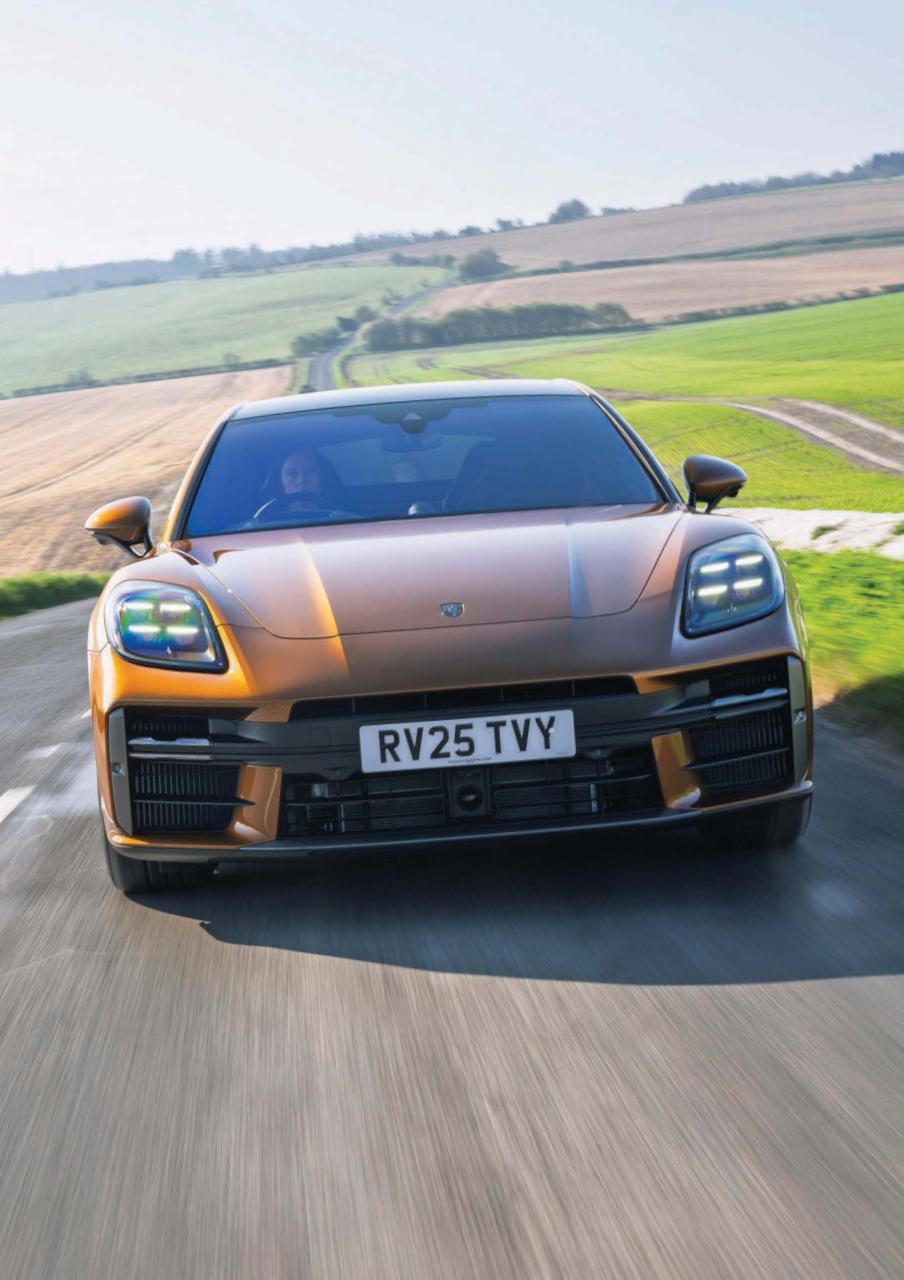 911 & Porsche World Preview Pages