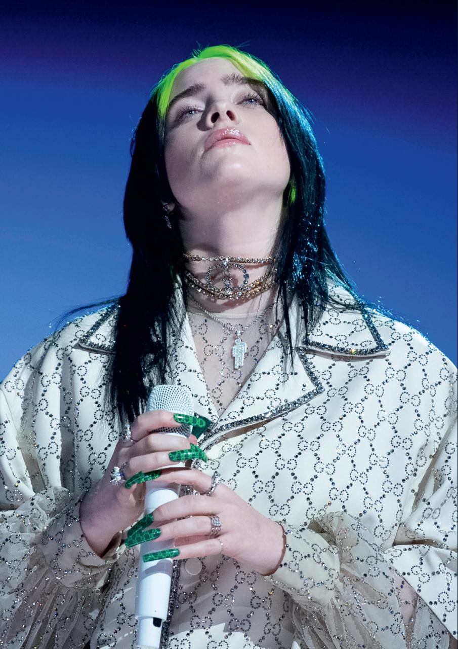 A-Z 'The Ultimate Fan Encyclopedia' Preview Pages