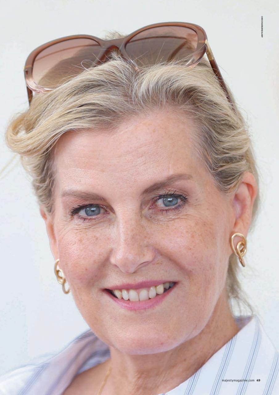 Majesty Magazine Preview Pages