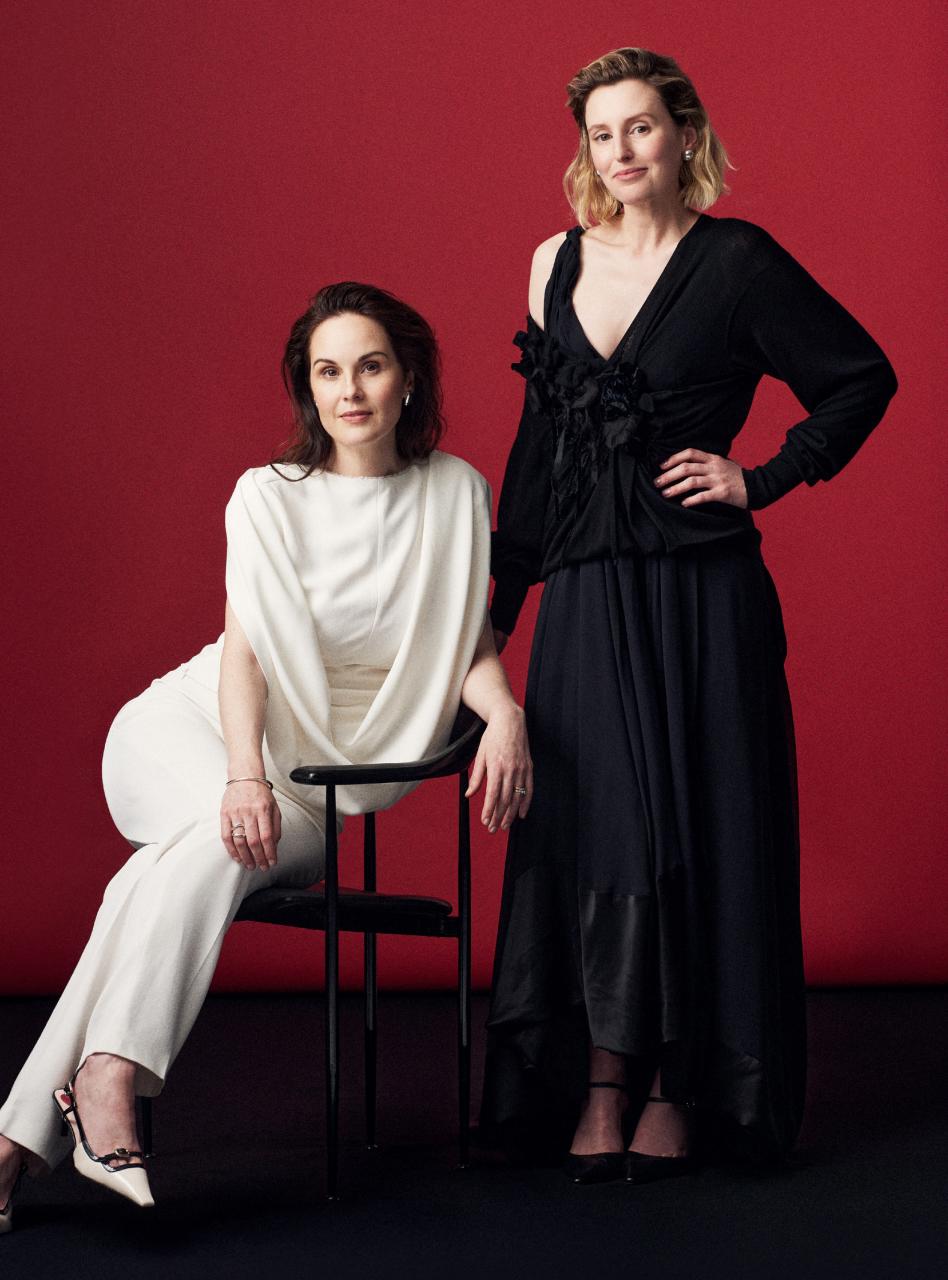 Harper's Bazaar Preview Pages