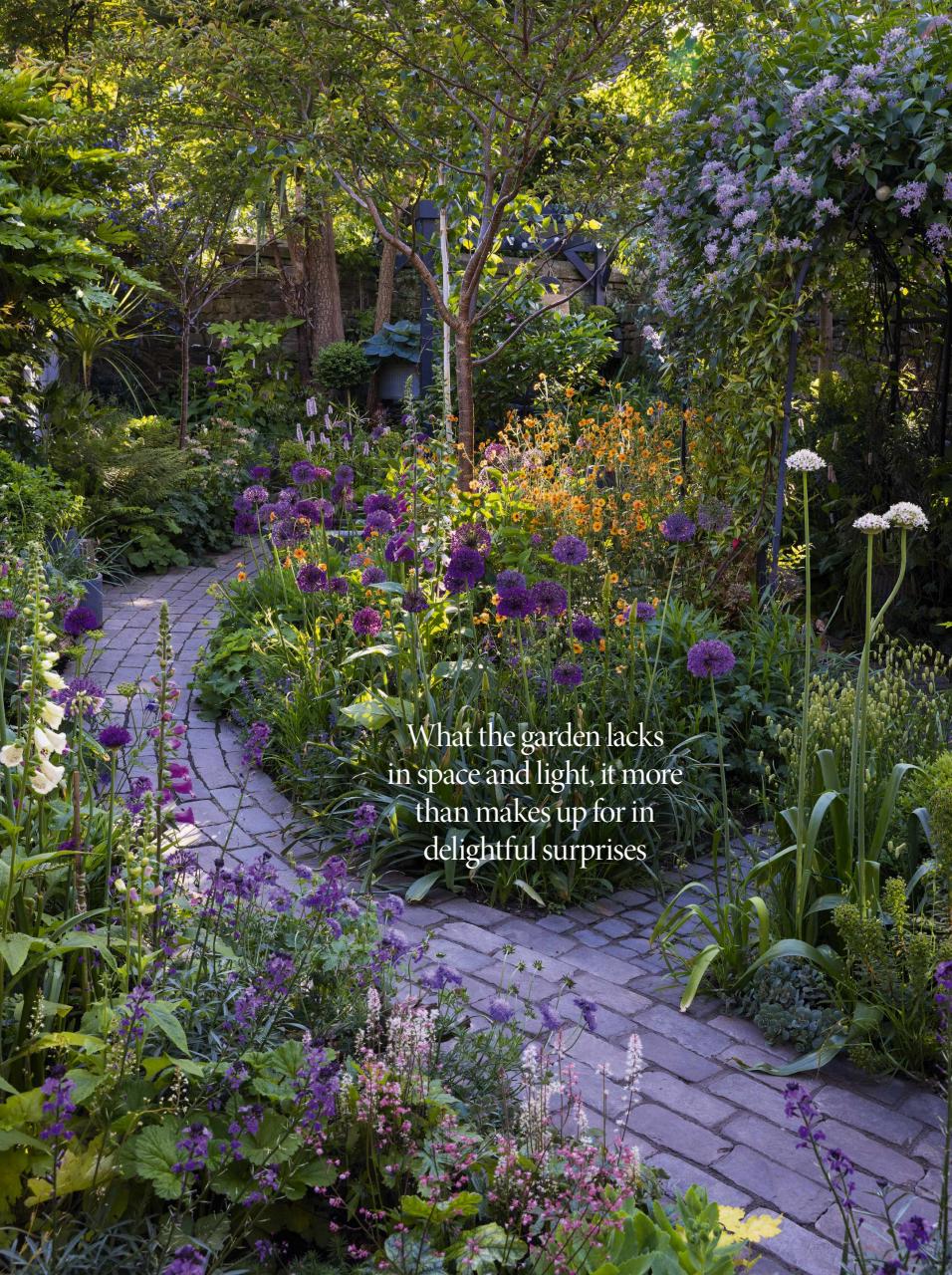 Gardens Illustrated Preview Pages