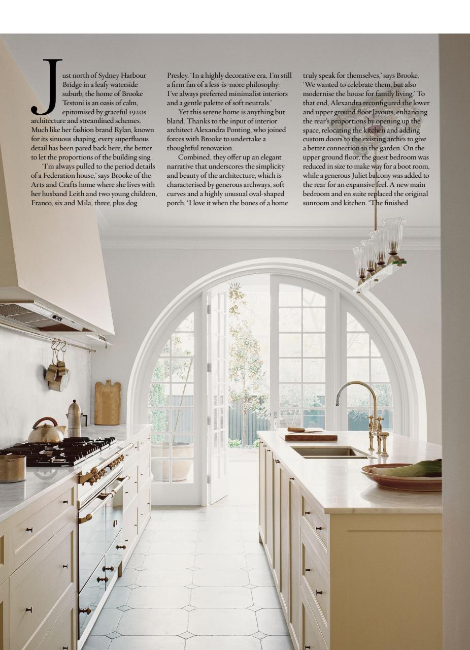 25 Beautiful Homes Preview Pages