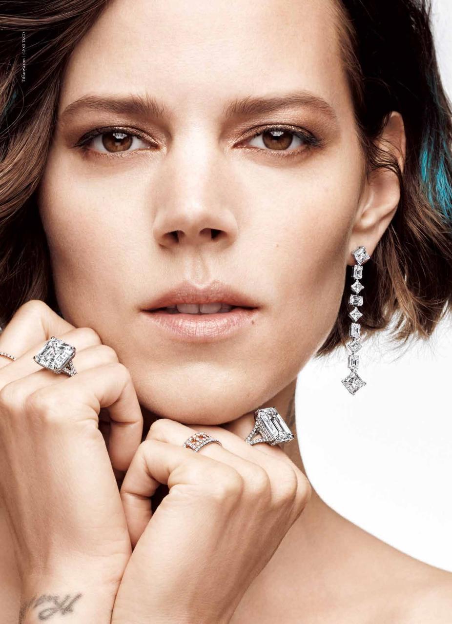 Marie Claire Australia Preview Pages