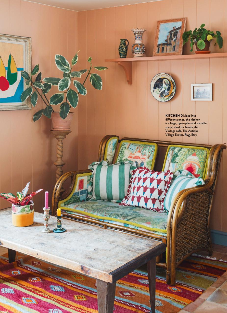 Country Homes & Interiors Preview Pages
