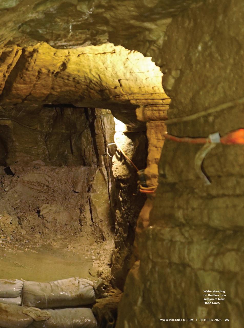 Rock&Gem Magazine Preview Pages