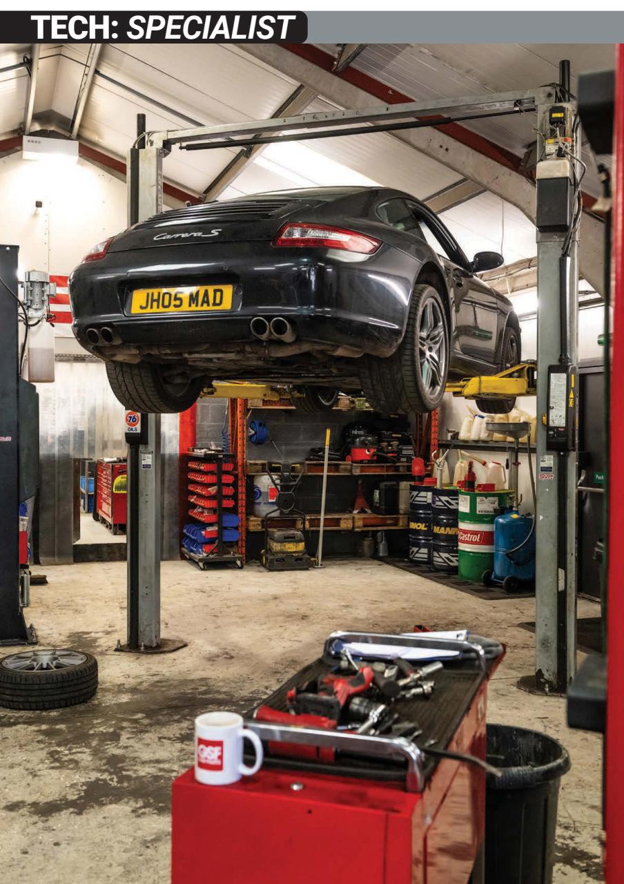 911 & Porsche World Preview Pages