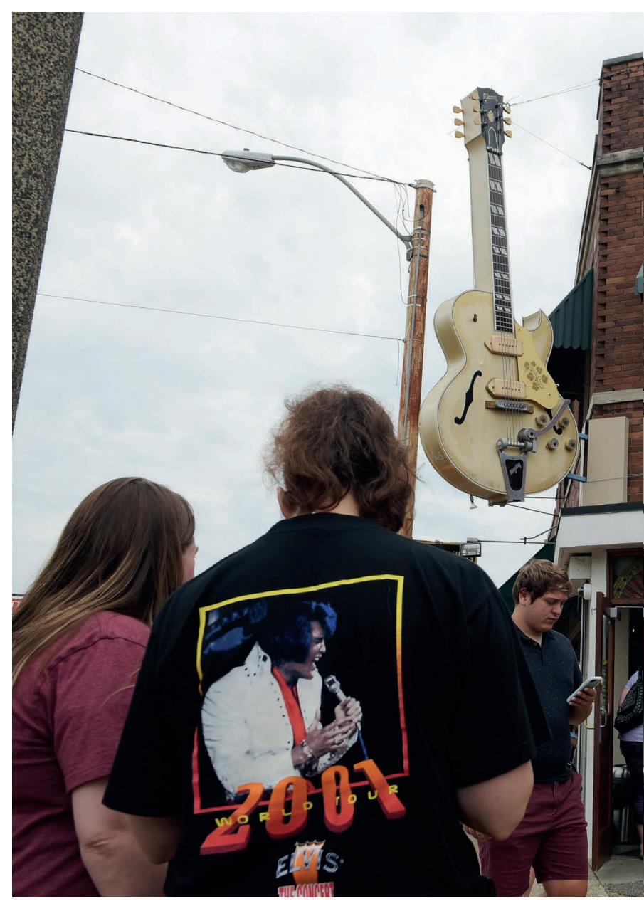 Vintage Rock Presents Preview Pages