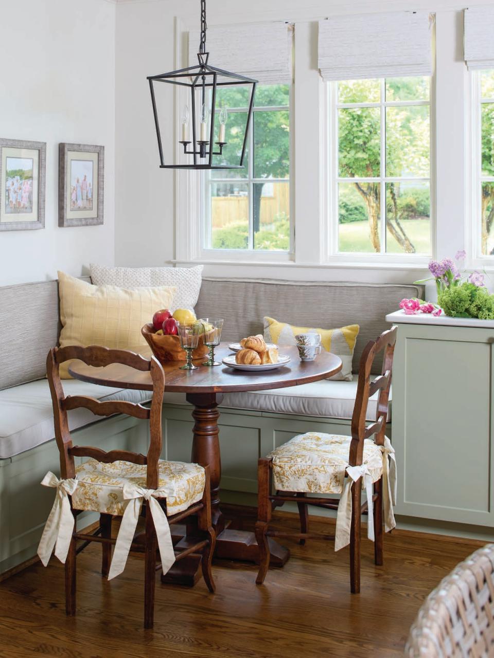 The Cottage Journal Preview Pages