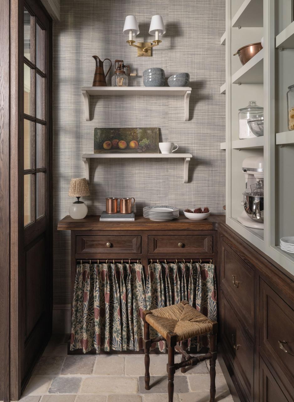 Period Living Magazine Preview Pages