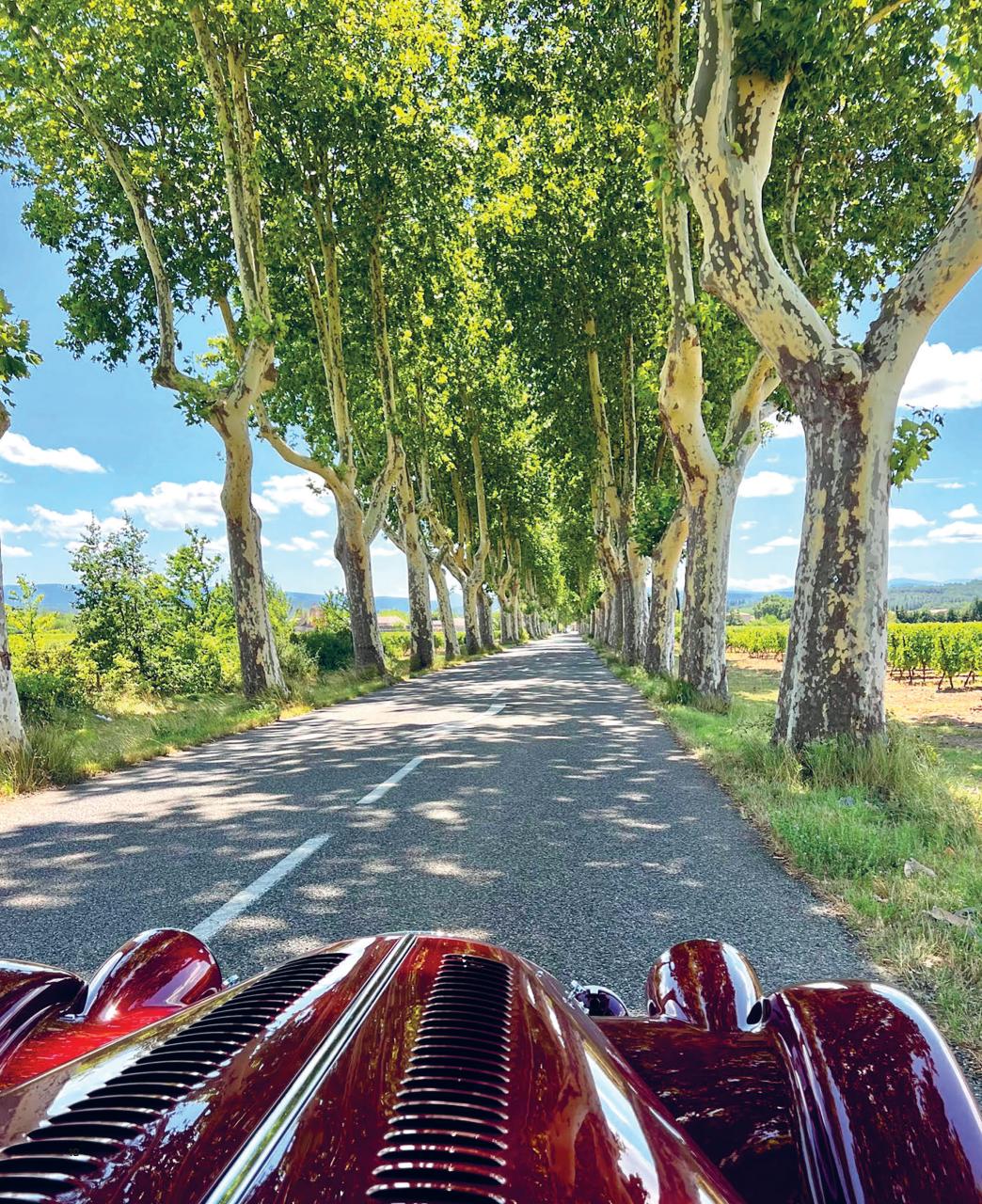 MOG Magazine Preview Pages