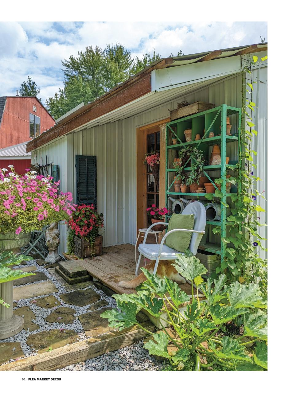 Flea Market Decor Preview Pages