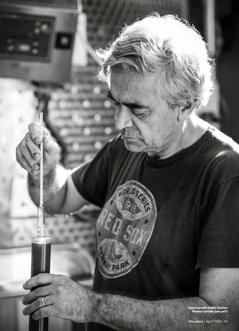 Decanter Preview Pages