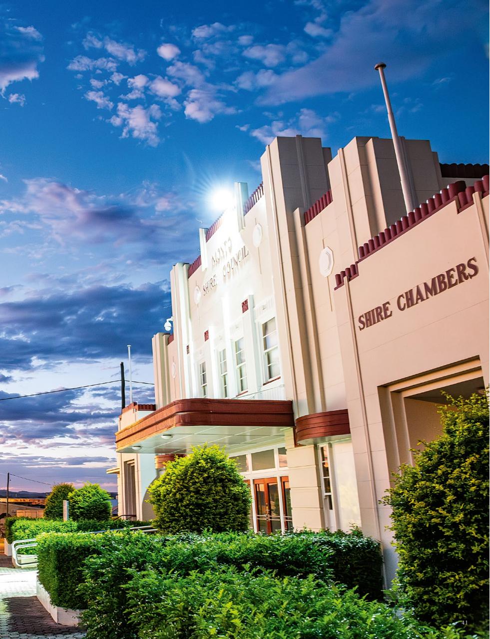 OUTBACK Magazine Preview Pages