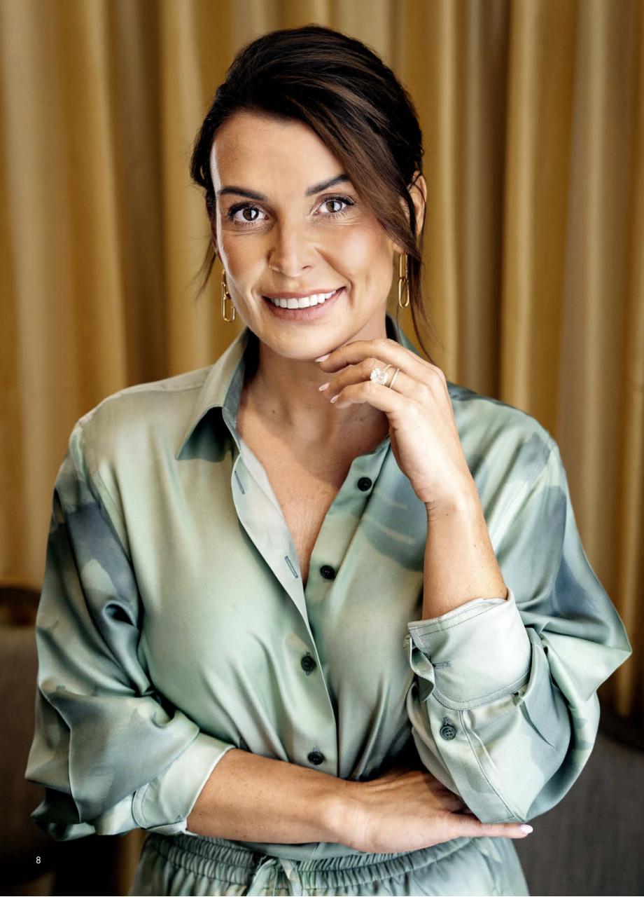 OK! Magazine Preview Pages