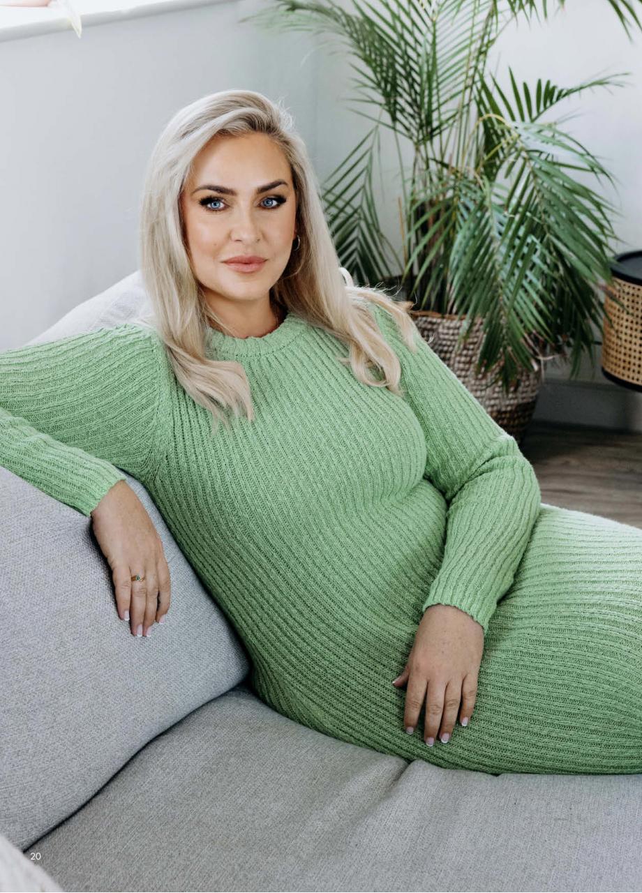 OK! Magazine Preview Pages