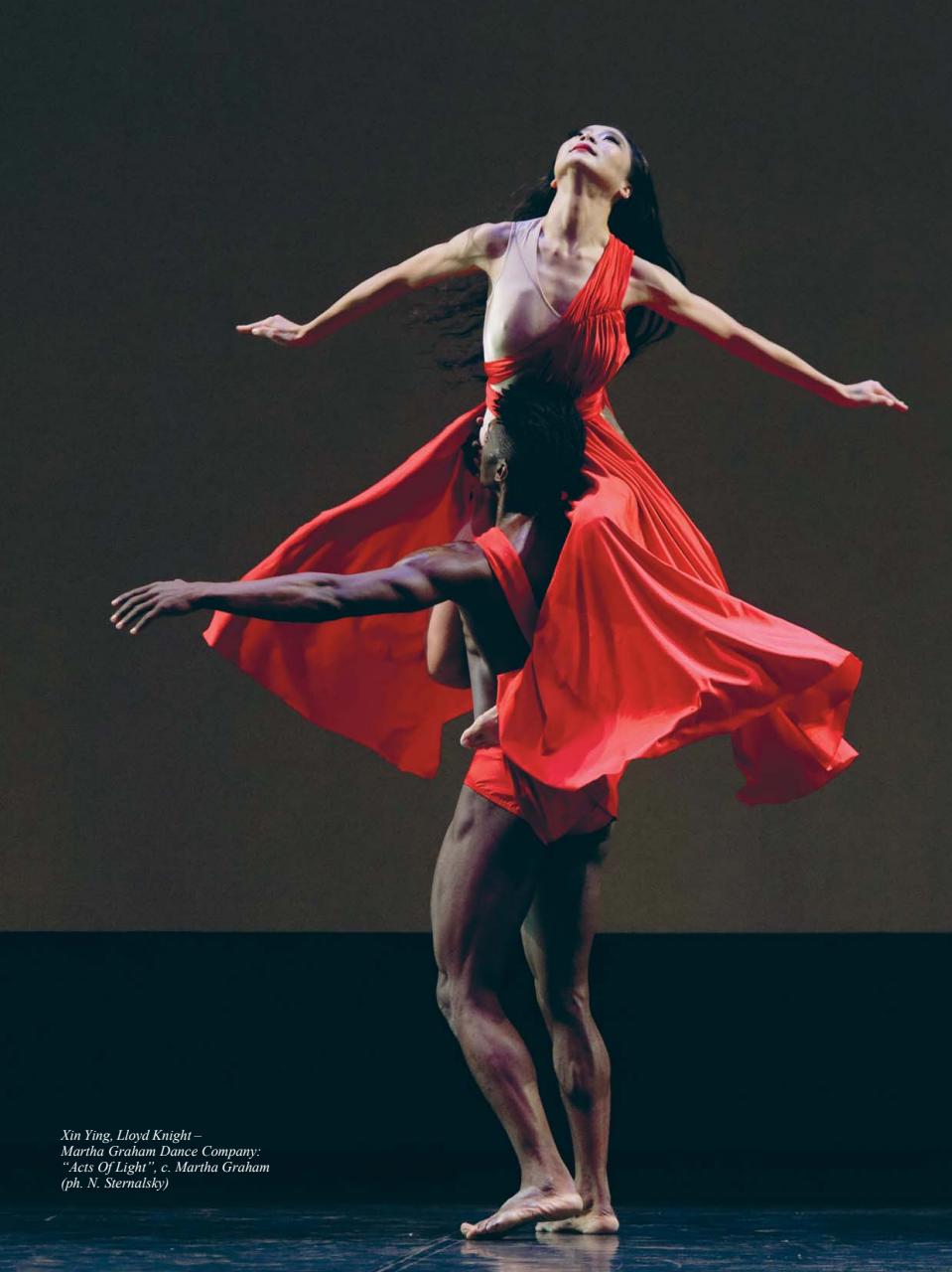 BALLET2000 English Edition Preview Pages