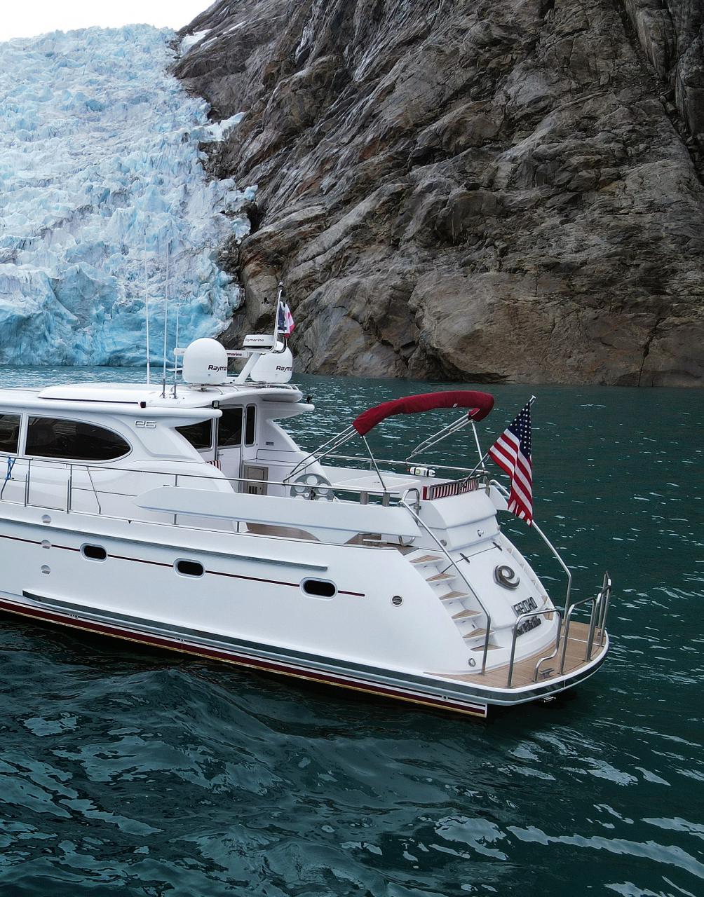 Power & MotorYacht Preview Pages