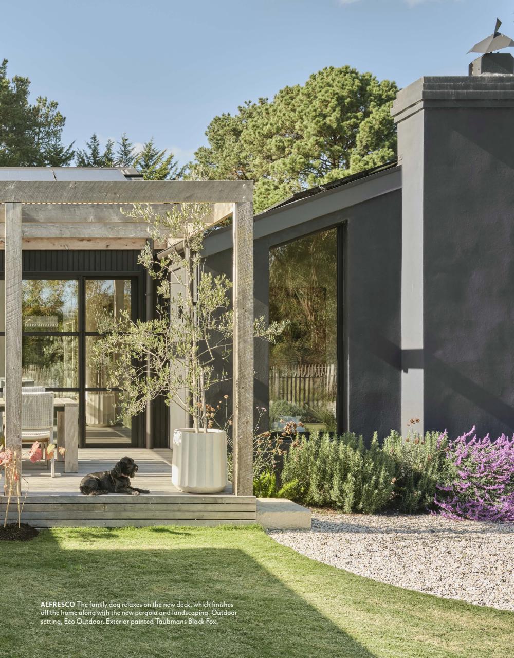 Australian House and Garden Preview Pages