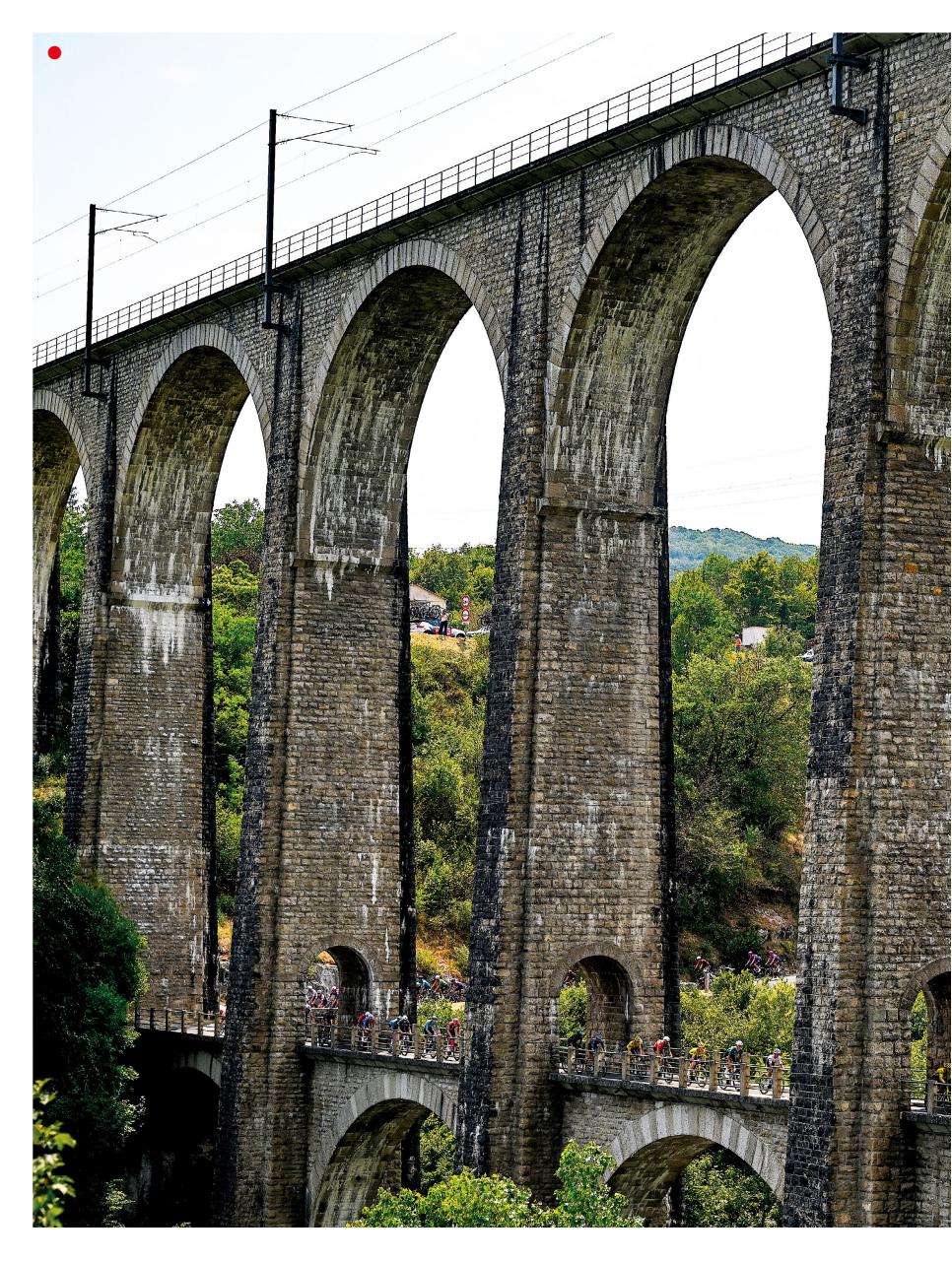 Cycling Weekly Preview Pages
