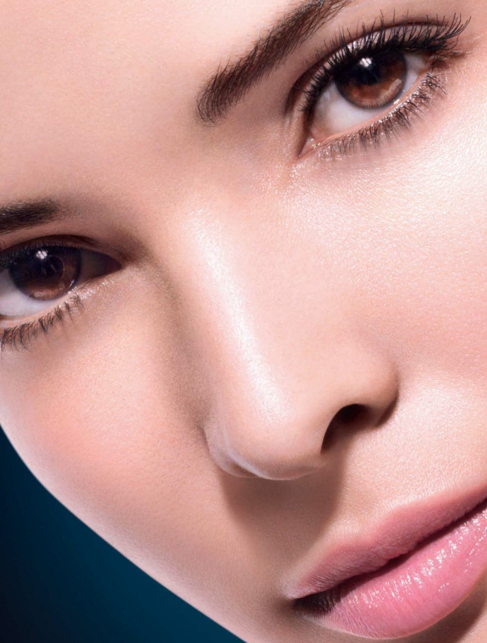 Fashion Magazine Preview Pages