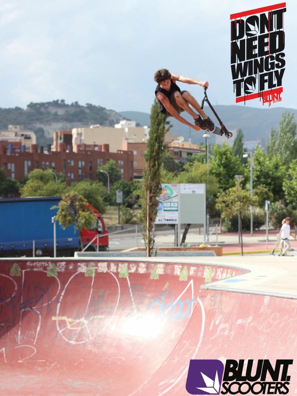 Scoot Mag Preview Pages