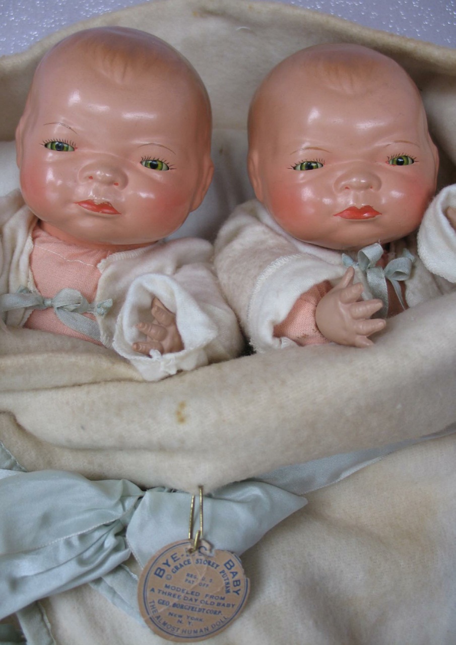 Collecting Bears And Dolls Preview Pages