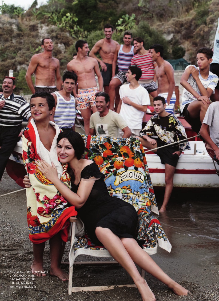 Esquire Singapore Preview Pages