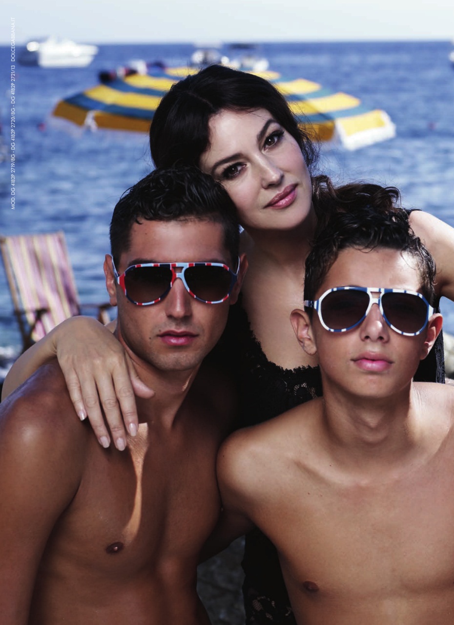 Esquire Singapore Preview Pages