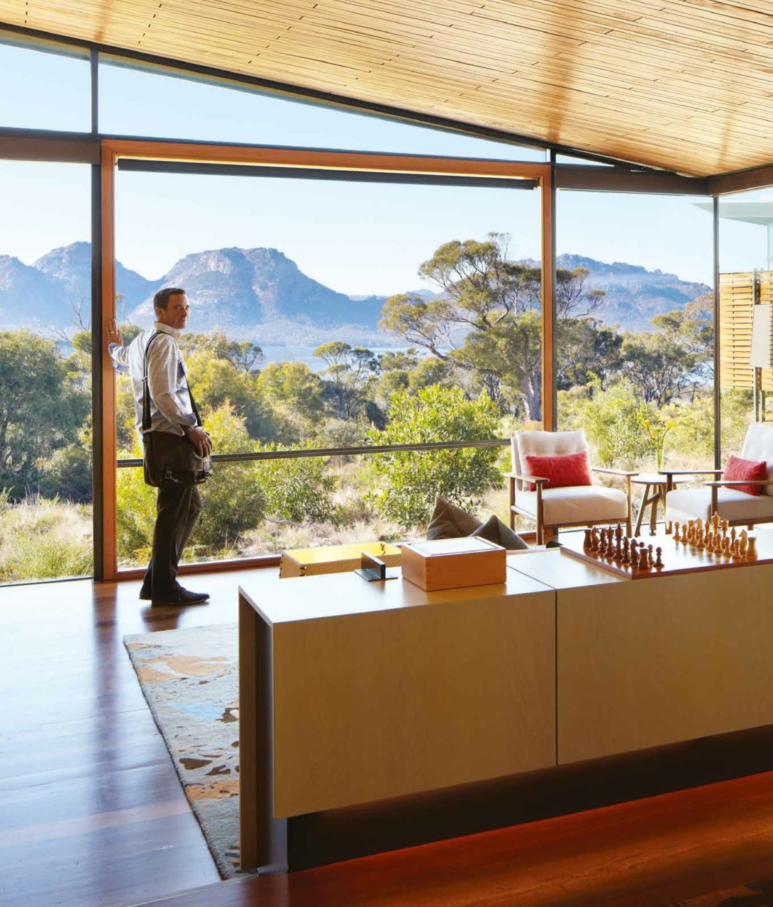 Luxury Travel Preview Pages