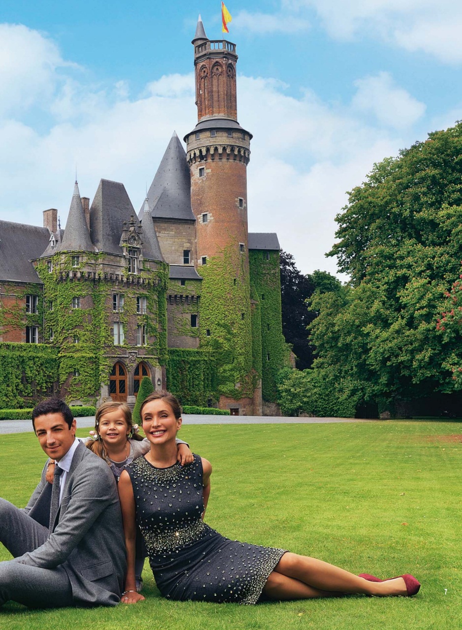 Hello! Magazine Preview Pages