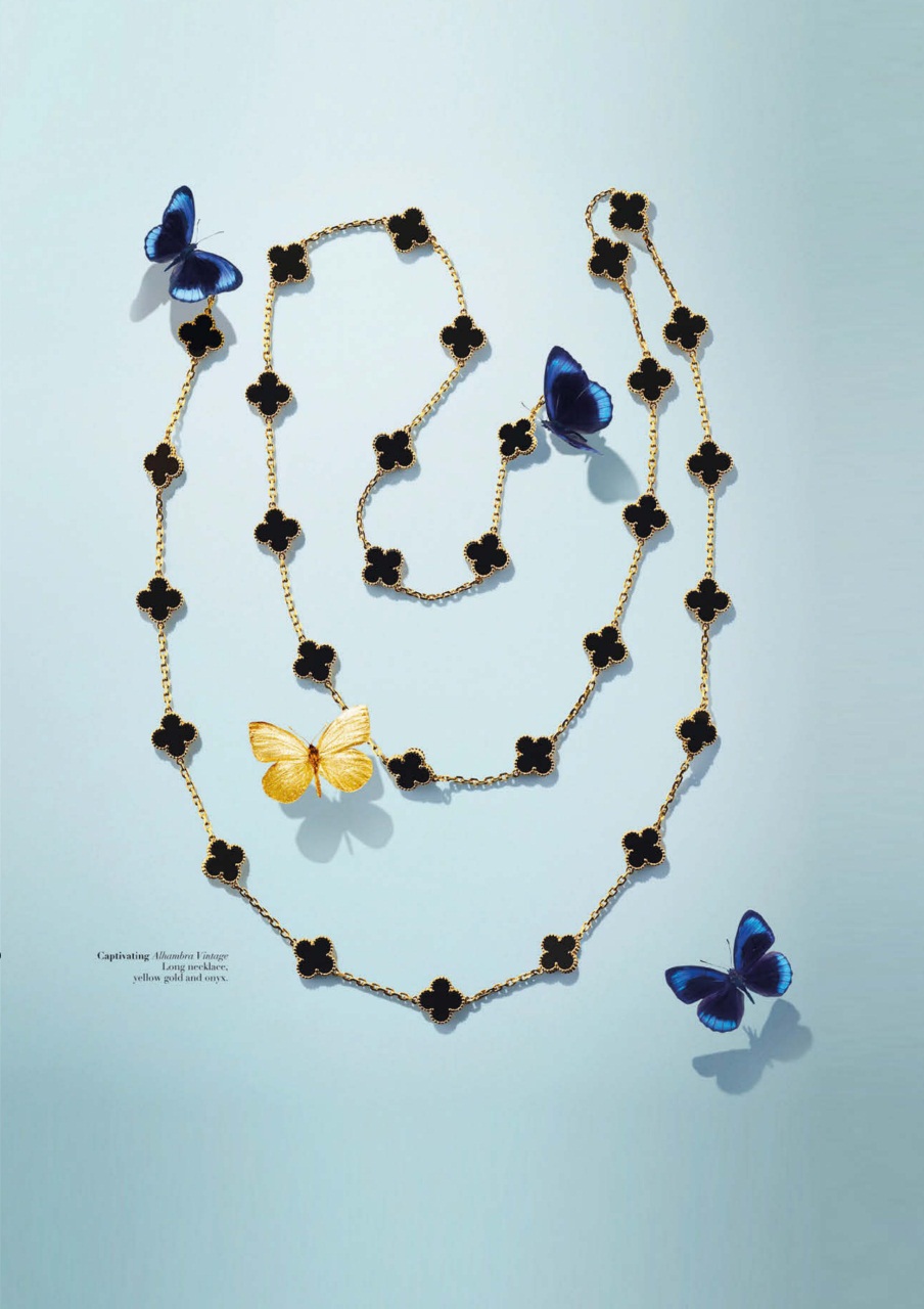 CLIK Magazine Preview Pages