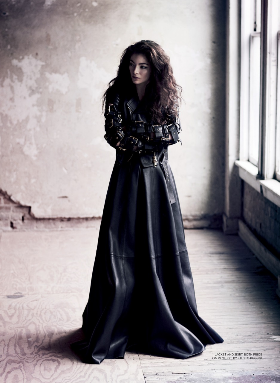 Fashion Magazine Preview Pages