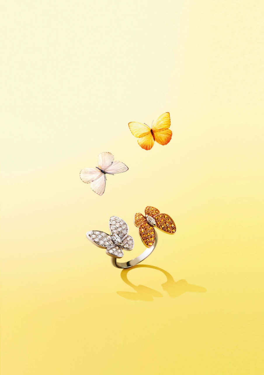 CLIK Magazine Preview Pages