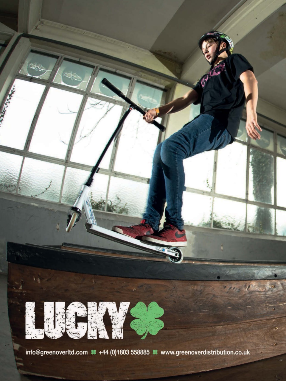 Scoot Mag Preview Pages