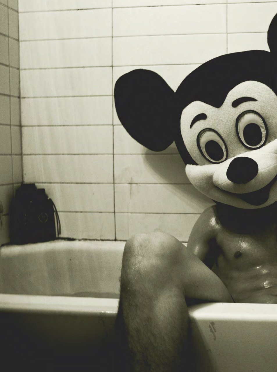 Adon Magazine Preview Pages