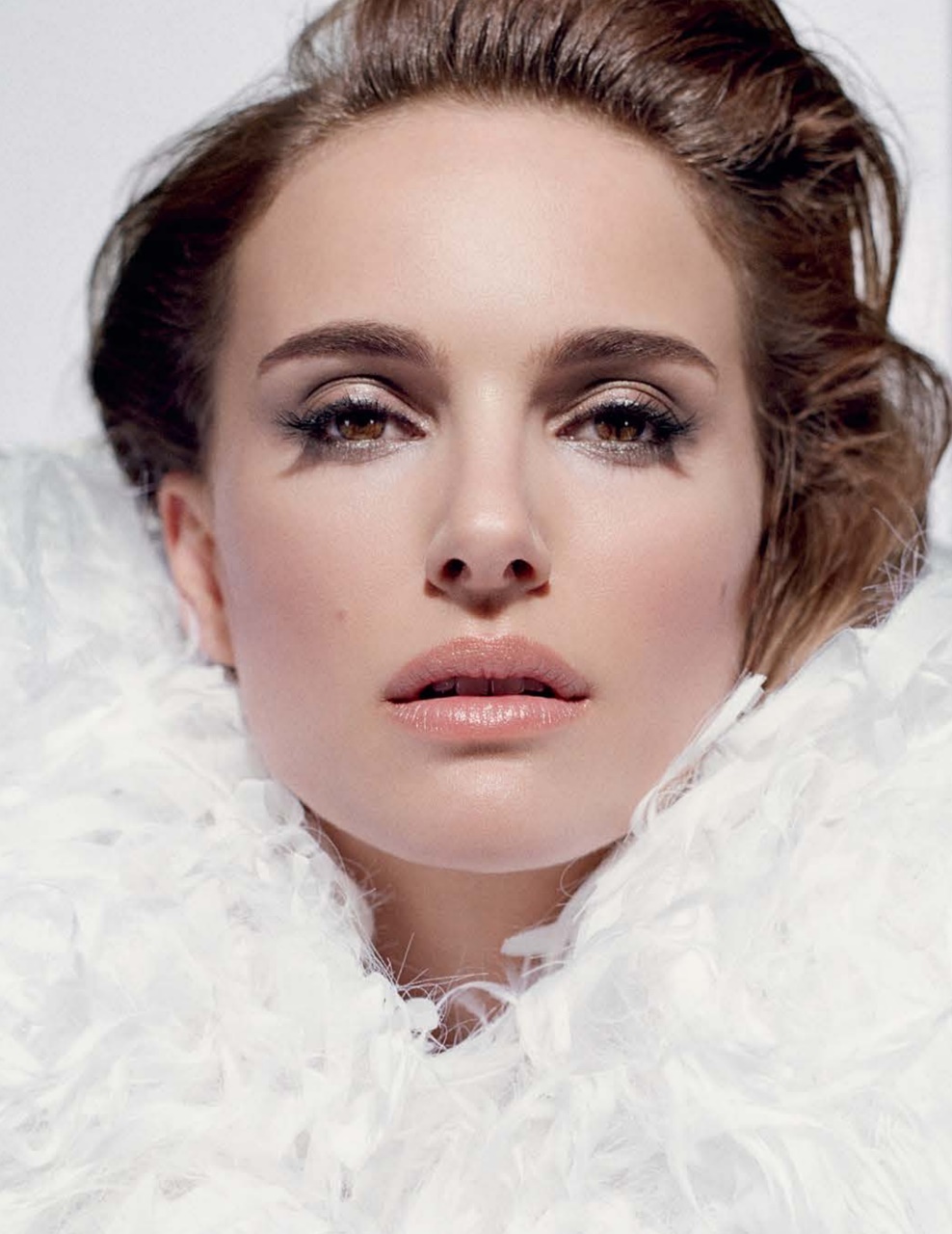 ELLE Malaysia Preview Pages