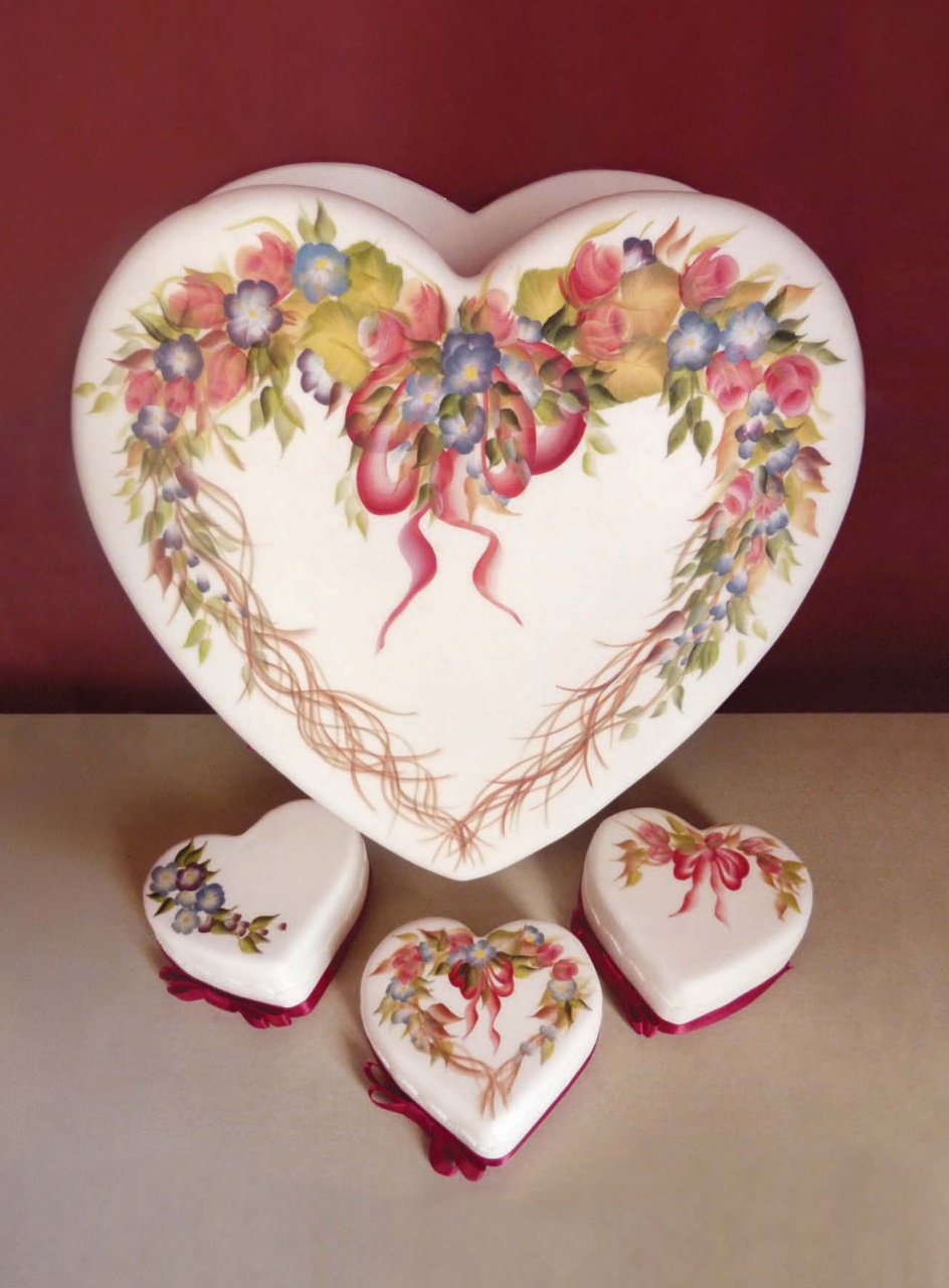 Cake Decoration & Sugarcraft Magazine Preview Pages