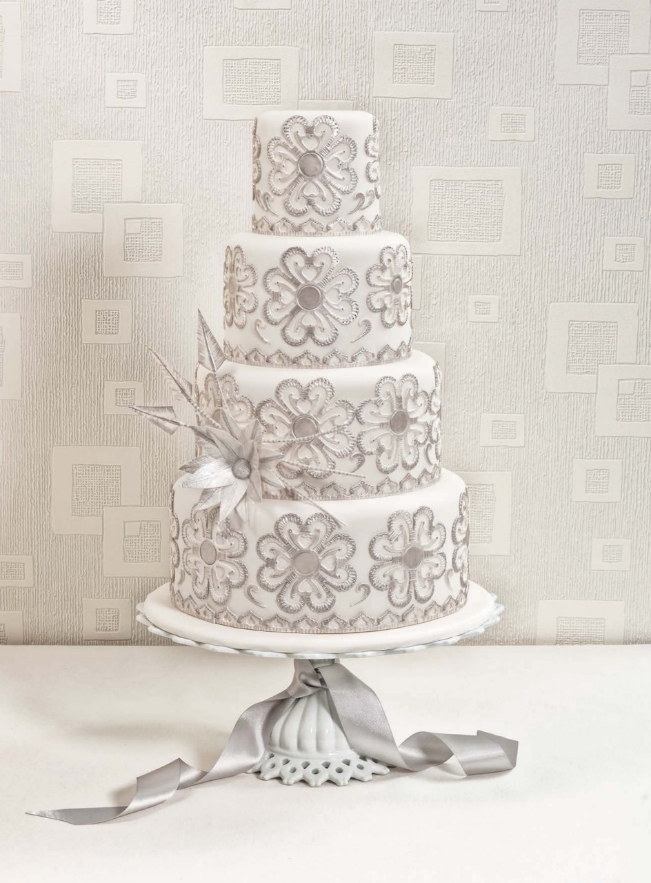 Cake Decoration & Sugarcraft Magazine Preview Pages