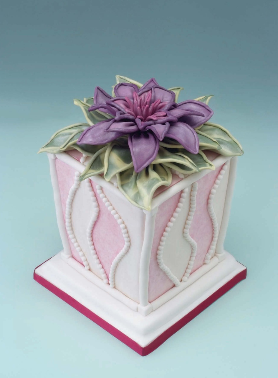 Cake Decoration & Sugarcraft Magazine Preview Pages