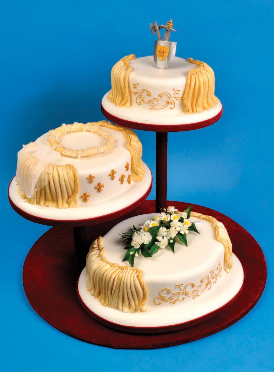 Cake Decoration & Sugarcraft Magazine Preview Pages