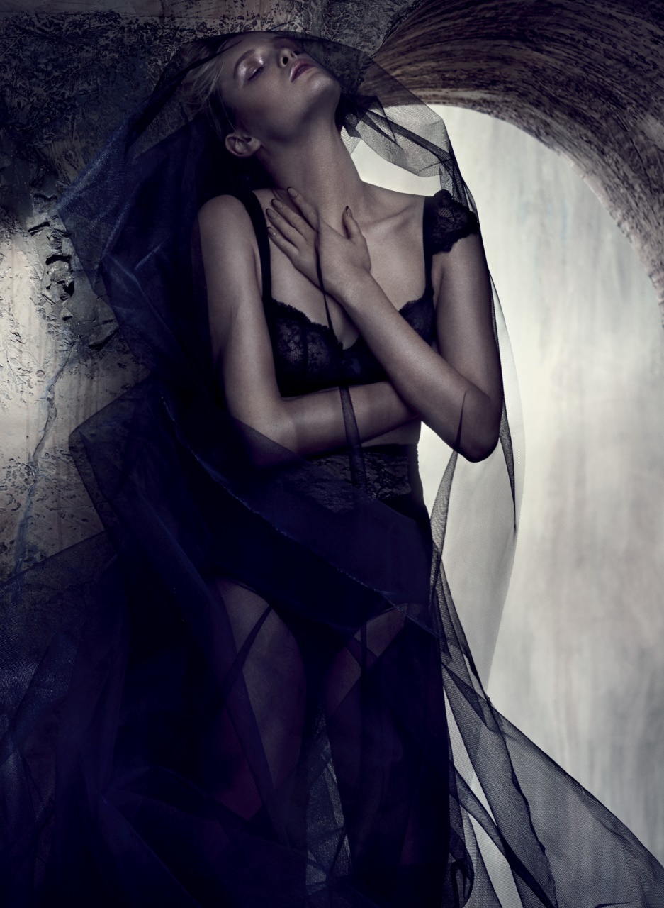 Fashion Magazine Preview Pages