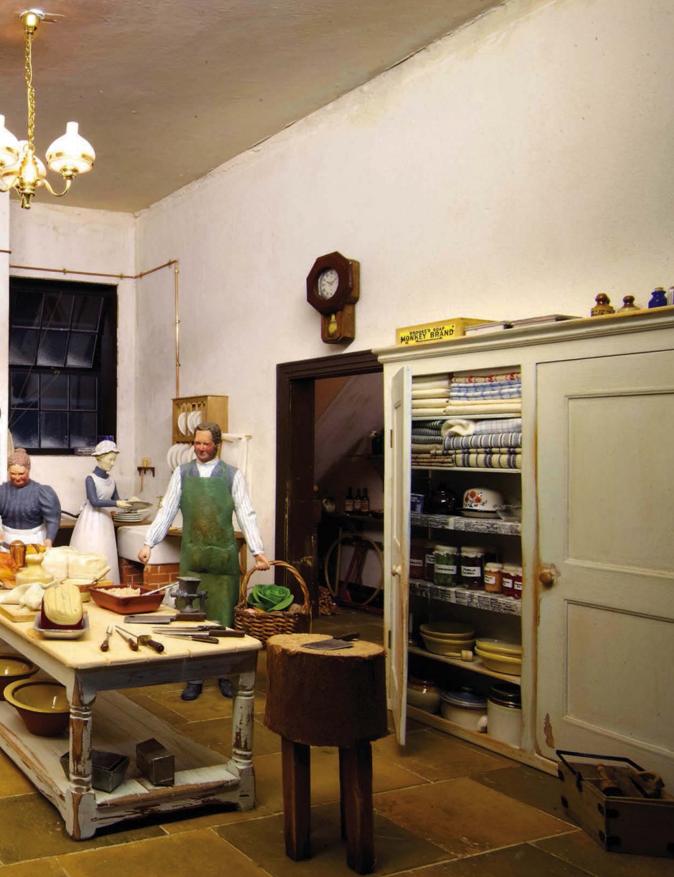 Dolls House World Preview Pages