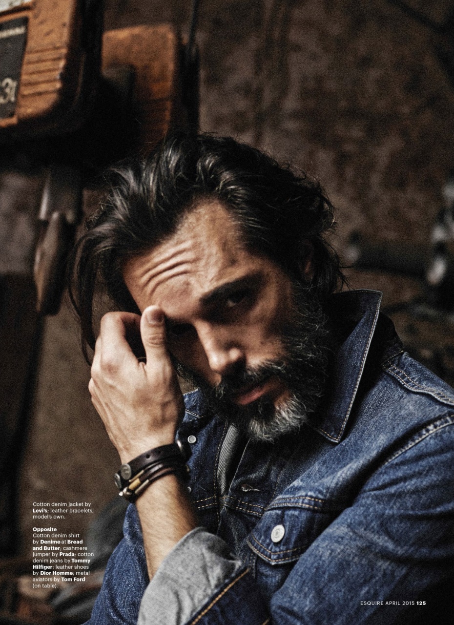 Esquire Singapore Preview Pages