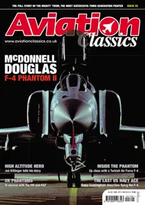 25 McDonnell Douglas F-4 Phantom II 
                issue 25 McDonnell Douglas F-4 Phantom II
