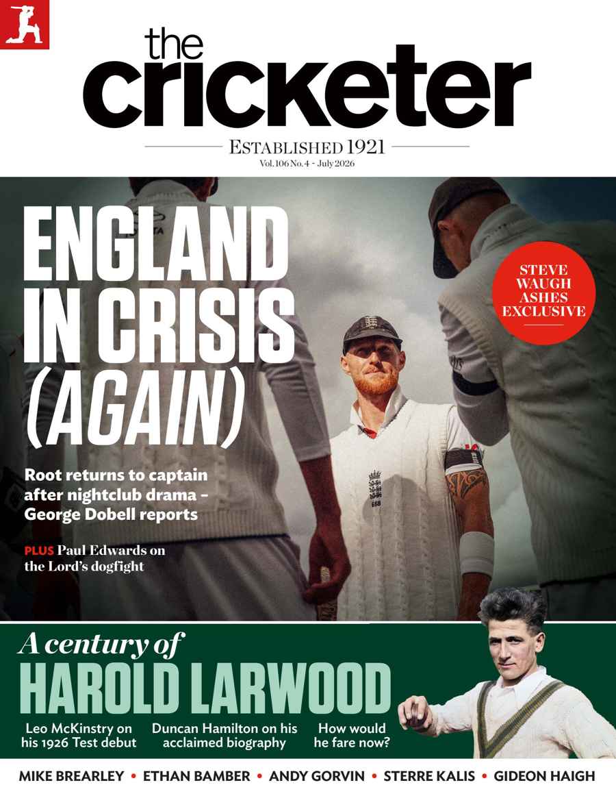 CRICKETER 